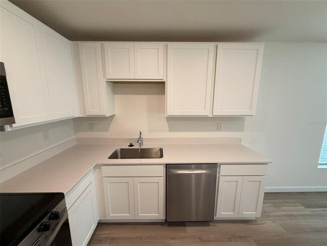 Building Photo - 7804 SW 46th Ct