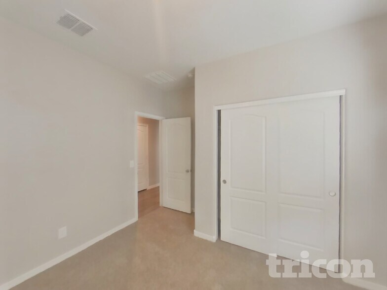 Building Photo - 19401 N Nocera Rd