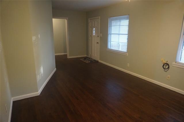 Building Photo - 2121 N Hickory St