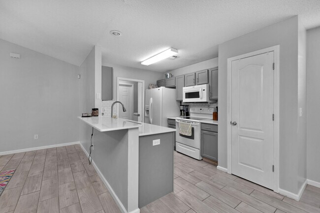 Building Photo - 2287 Harlan Ave