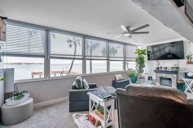 Building Photo - 7200 Sunshine Skyway Ln S