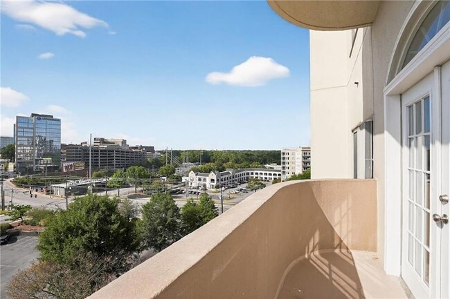 Building Photo - 2161 Peachtree Rd