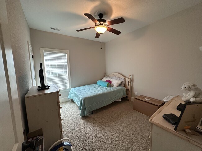 Building Photo - 1929 Leighton Dr