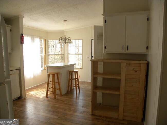 Building Photo - 297 Bell Acres Rd