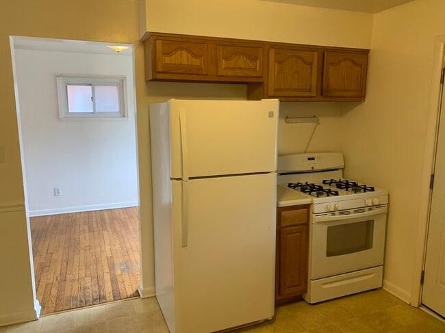 Building Photo - 5 Mount Royal Ct