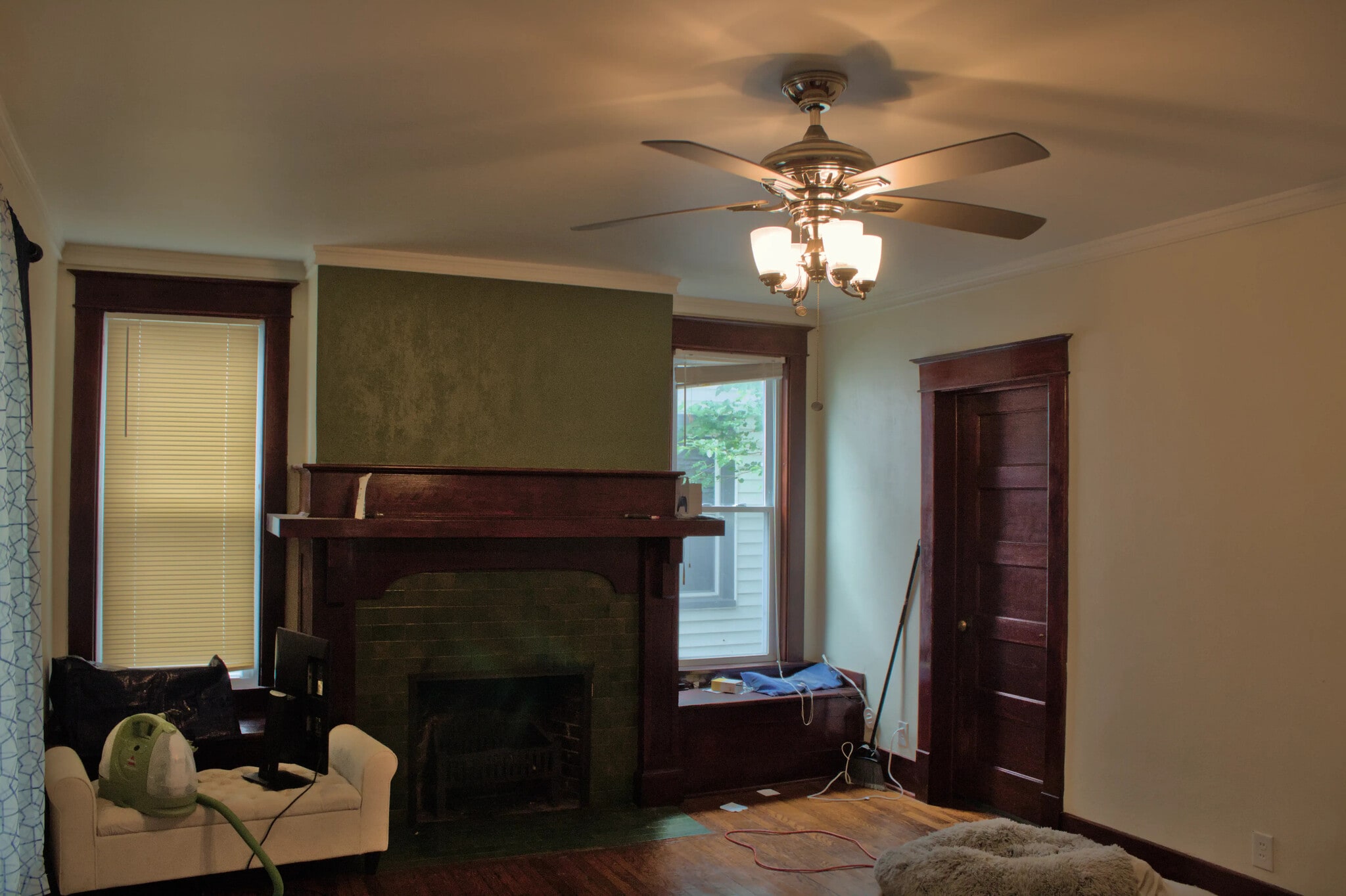 Building Photo - 311 W Columbia Ave