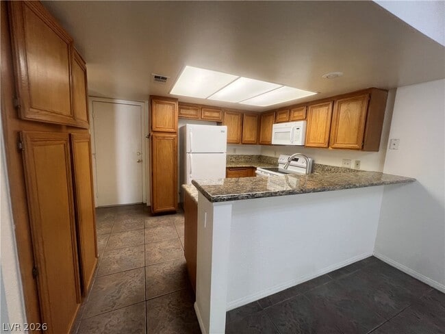 Building Photo - 8940 Clairton Ct