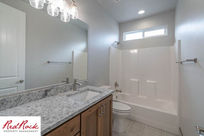 Building Photo - Beautiful 4-Bedroom 2.5 Bath with a 3 Car ...