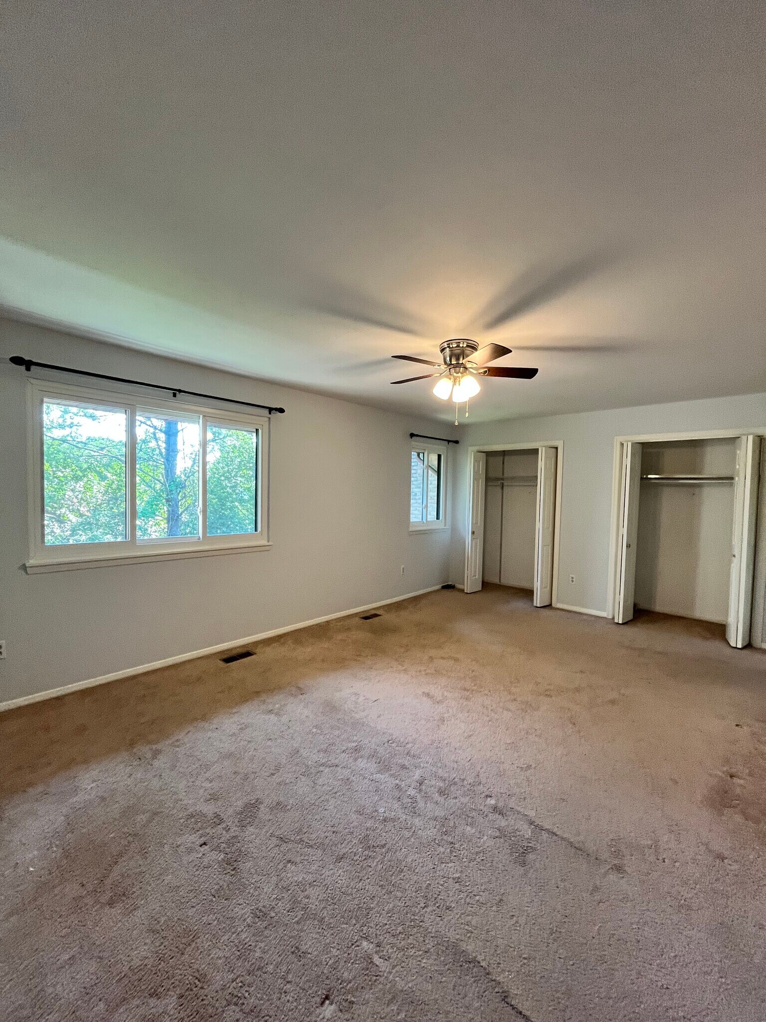 primary bedroom - 2147 Chapel Valley Ln