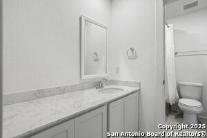Building Photo - 12807 Dewberry Crk