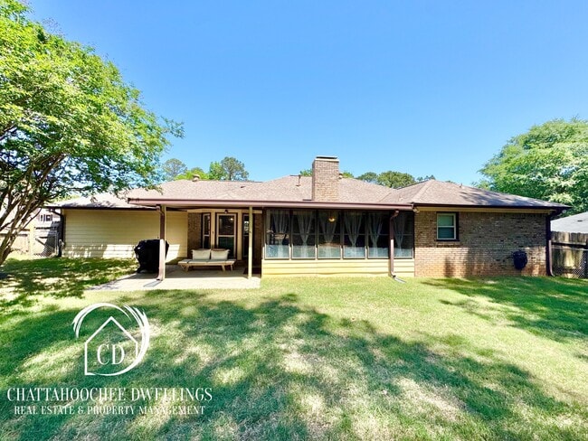 Building Photo - 5936 Manassas Dr