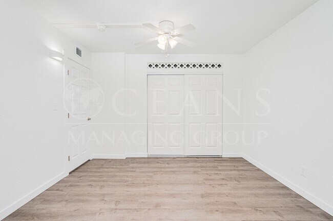 Building Photo - 301 Riverview Blvd