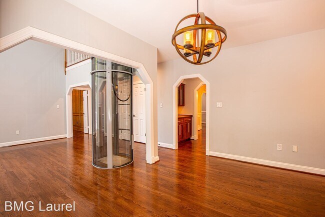 Building Photo - 5 br, 3.5 bath House - 533 Post Oak Rd