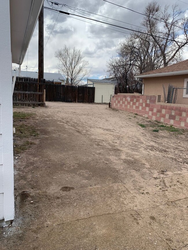 Building Photo - Great 3 Bedroom Home