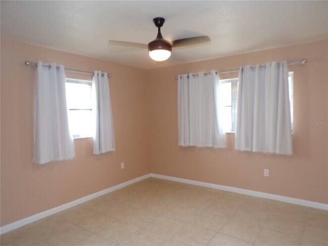 Building Photo - 4117 Harbor Blvd