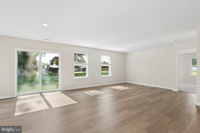 Building Photo - 378 Remington Dr