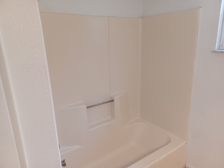 Building Photo - 20714 Caboose Dr