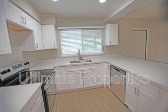 Building Photo - 10825 N 45th Ln