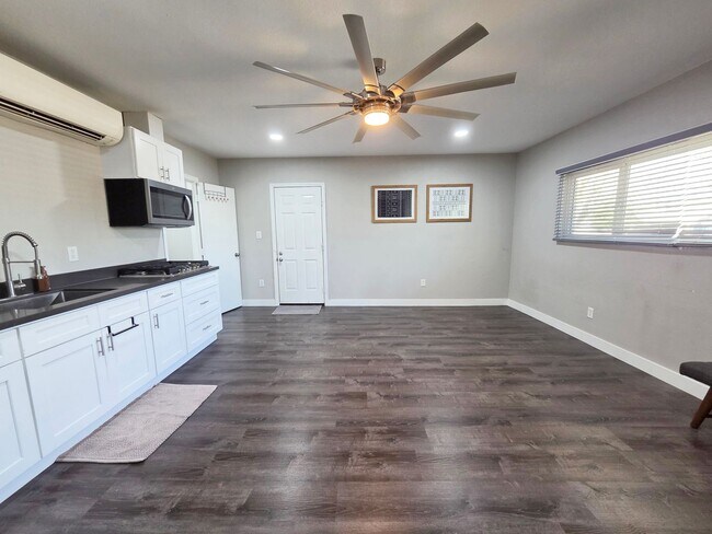 Building Photo - Private Studio | Utilities & Wi-Fi Included