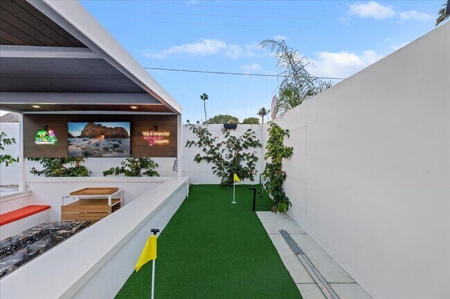 Building Photo - 51116 Avenida Mendoza