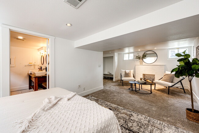 Building Photo - 3784 Quitman St