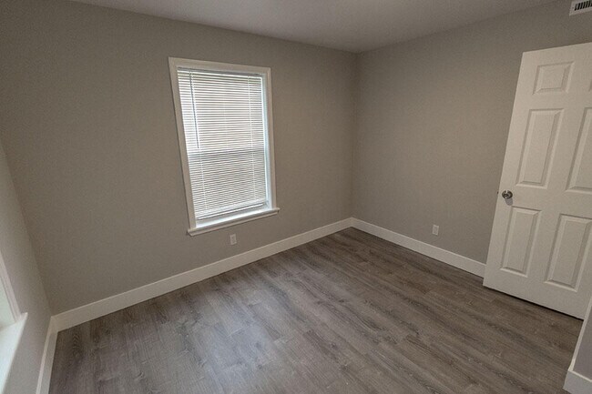 Building Photo - 3708 Greeley Dr