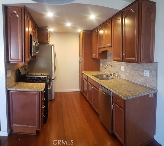 Building Photo - 1433 Forest Glen Dr