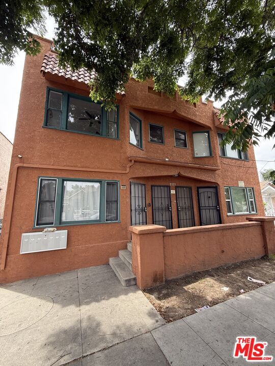 Primary Photo - 1111 Orizaba Ave