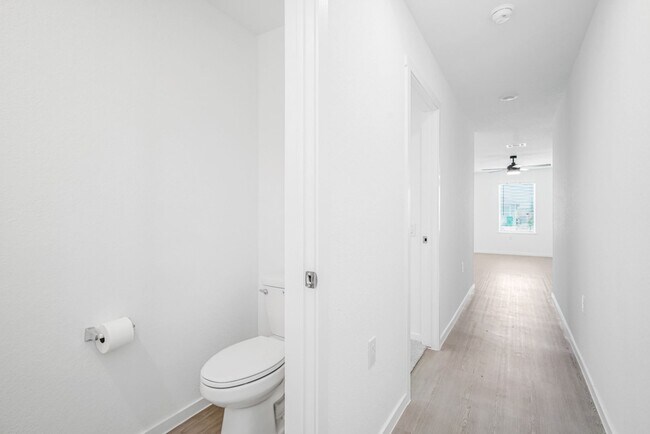 Building Photo - **Experience Modern Living in Valle Sol  T...