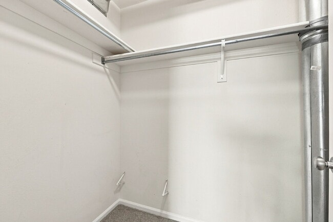 Building Photo - $2,845.95, 6-bed, 3.5-bath located in Colorado Springs with a fenced backyard.