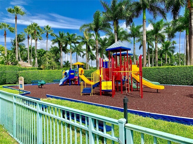 Building Photo - 9941 NW 32nd St