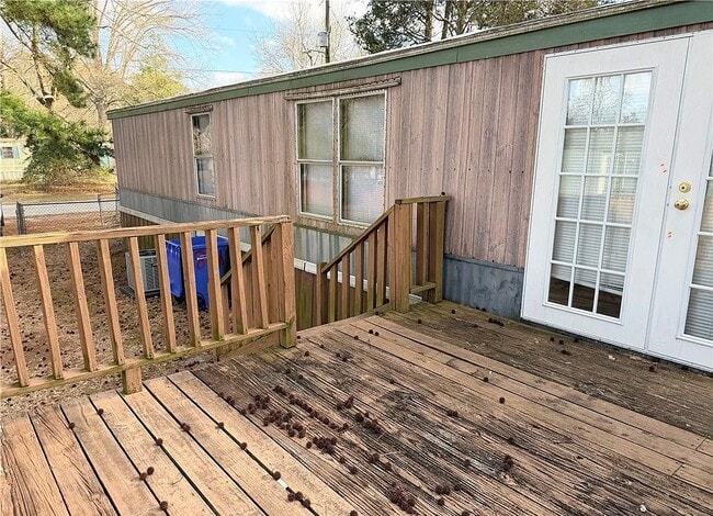Building Photo - 804 Vagabond Dr