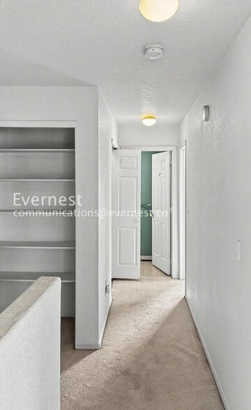 Building Photo - 451 Stardust Ct