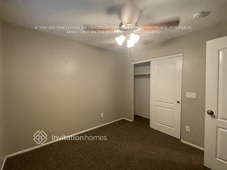 Building Photo - 2231 S 101st Dr