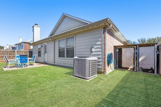 Building Photo - 8420 Silverbell Ln