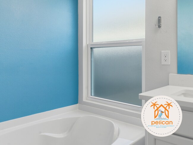 Building Photo - A Clean, Move-In Ready Home in the Heart of Pensacola