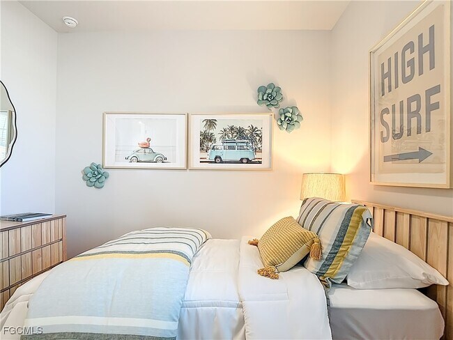 Building Photo - 8735 Catamaran Dr