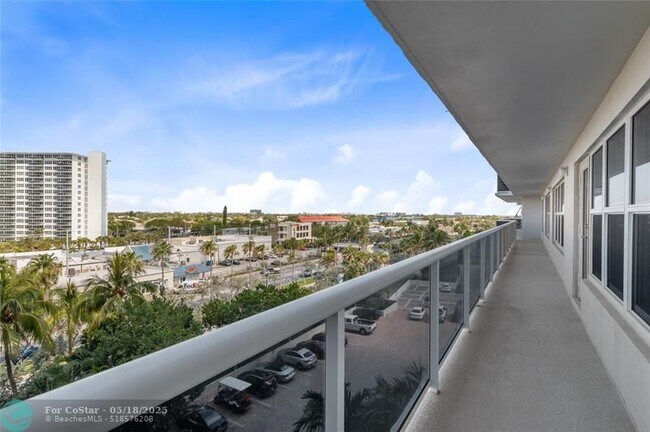 Building Photo - 3500 Galt Ocean Dr