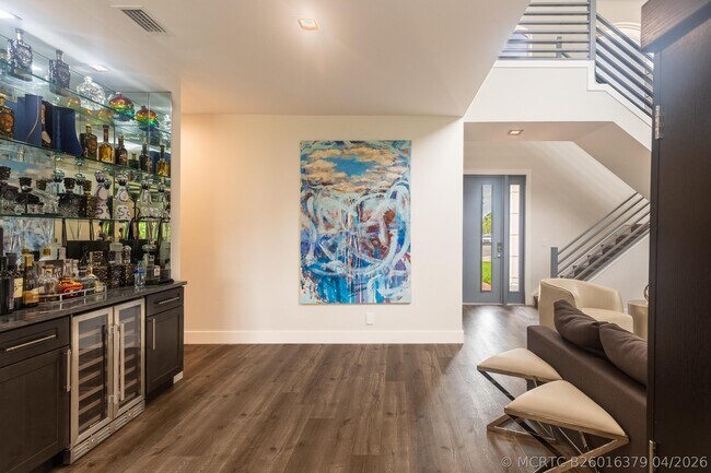 Building Photo - 8216 Heritage Club Dr