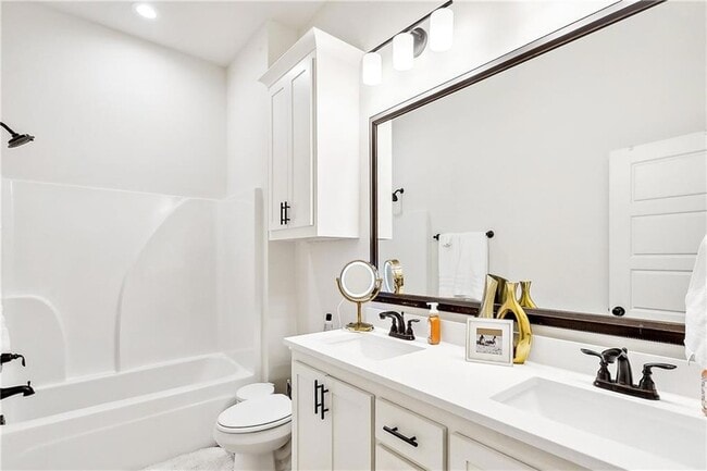 Building Photo - 2209 Archwyck Cir