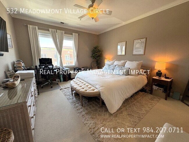 Building Photo - 532 Meadowmont Village Cir