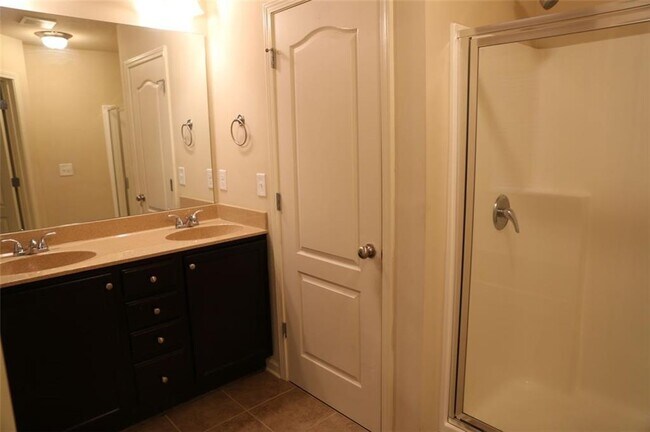 Building Photo - 2654 Sardis Chase Ct
