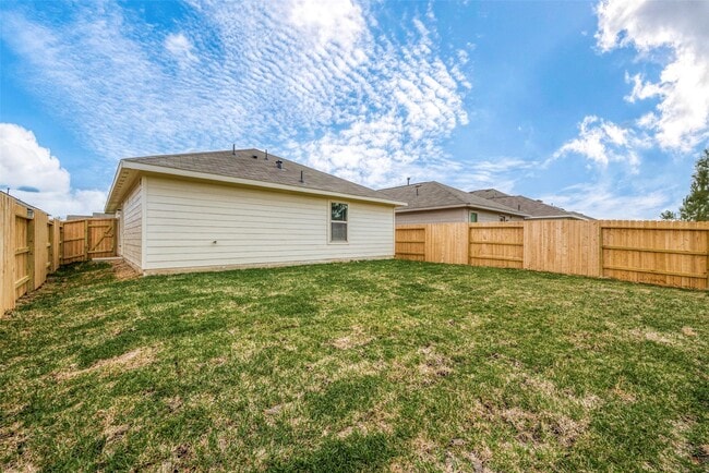 Building Photo - 1491 Las Cuevas Dr