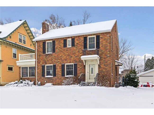 Building Photo - 1197 W Como Blvd