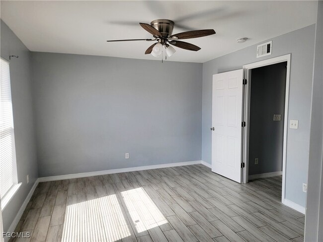 Building Photo - 2210 Haviland Ave S