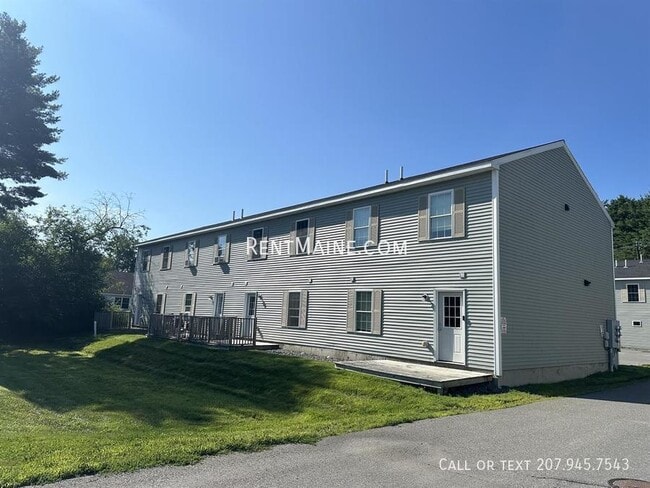 Building Photo - 11 Basketball Ct