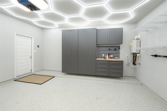 Building Photo - 24238 Golden Fallow Dr