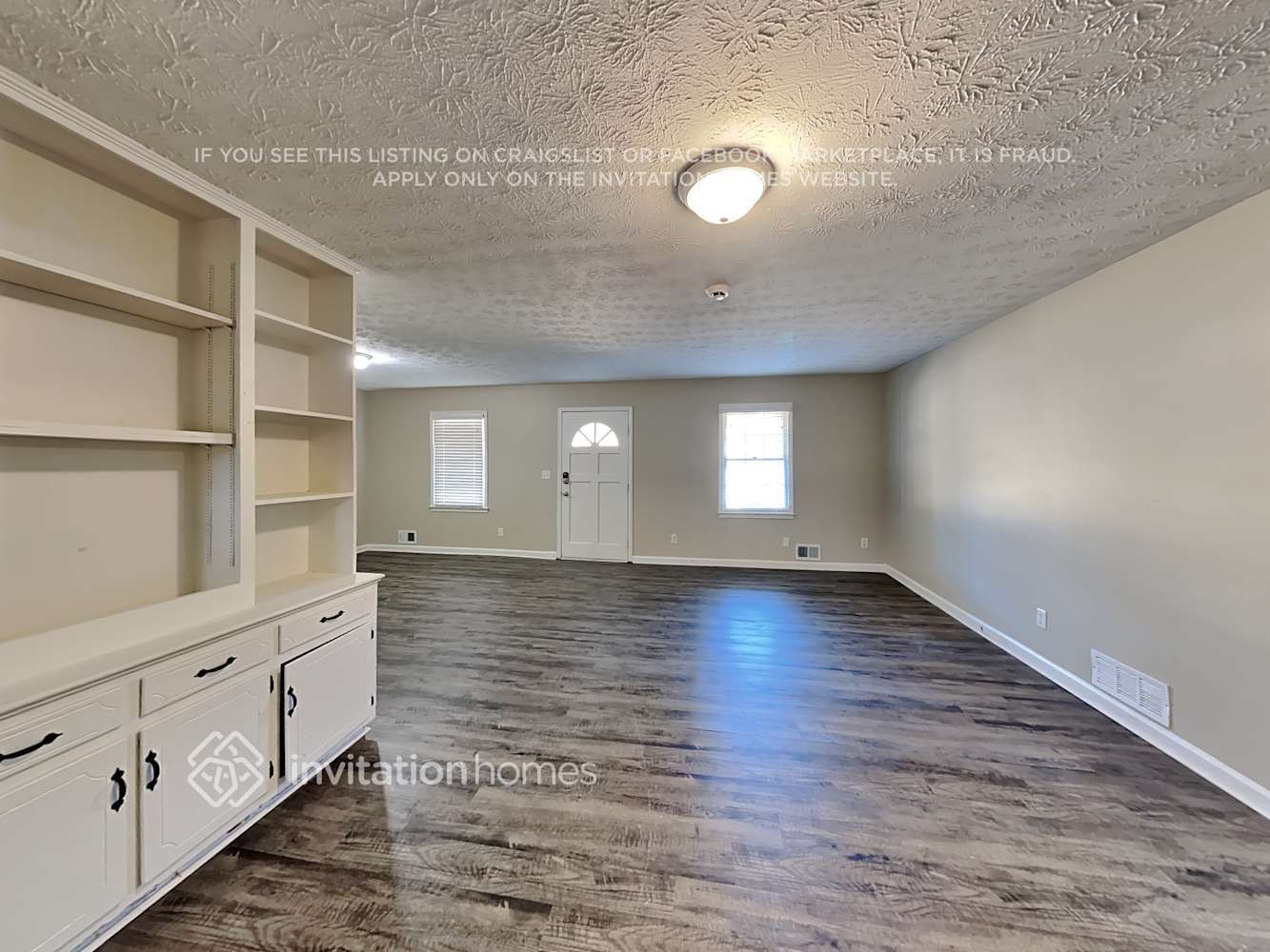 Building Photo - 3930 Grove Trail