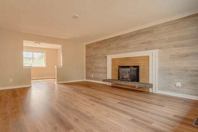 Building Photo - 4409 S 292nd St