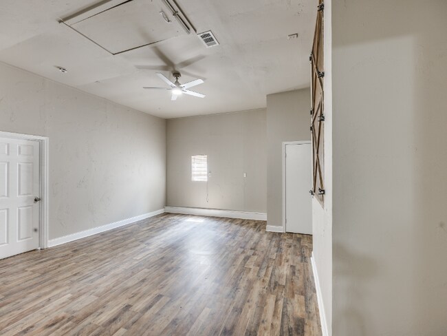 Building Photo - 6617 NW 31st St